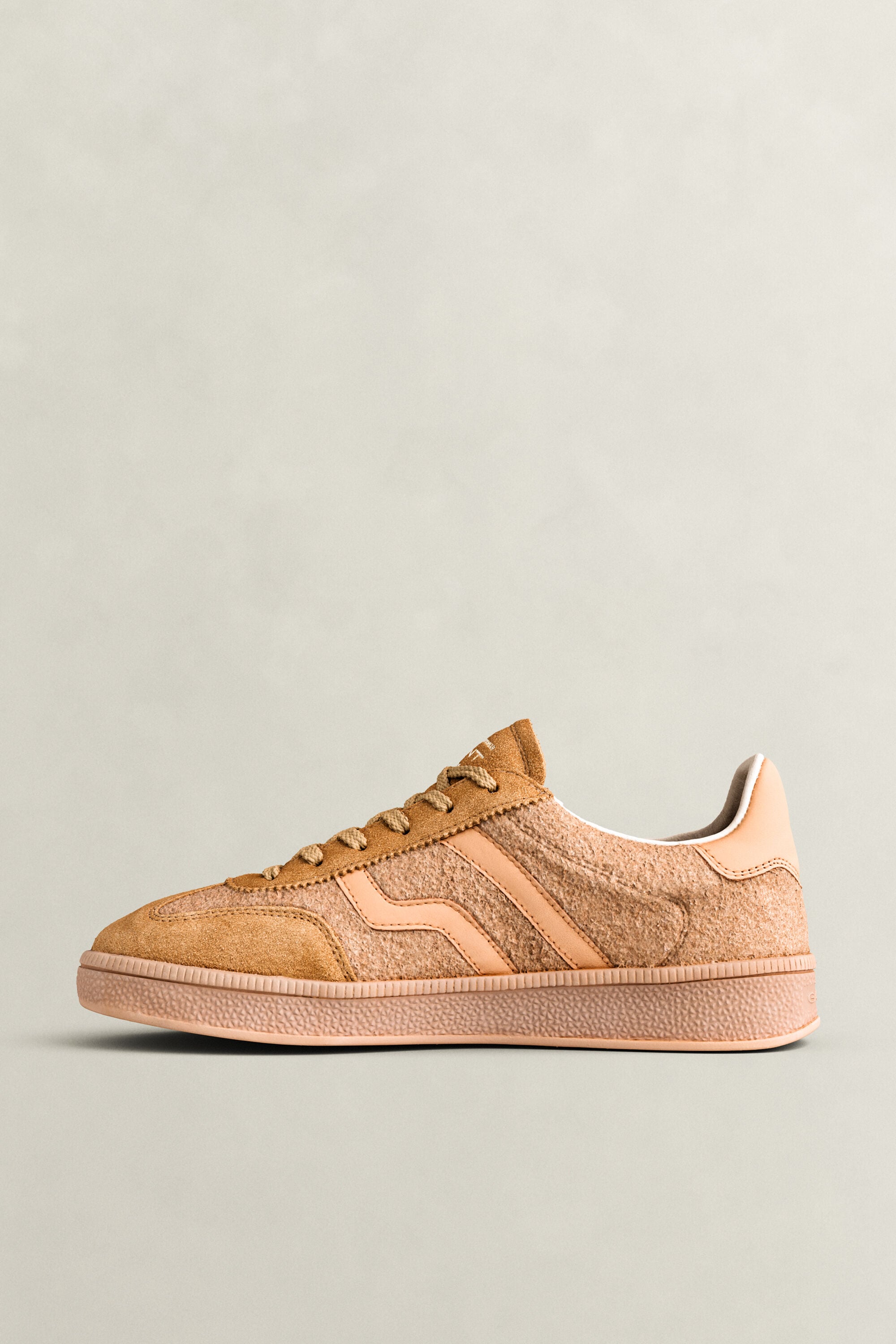 Cuzima Sneaker aus Wolle und Veloursleder