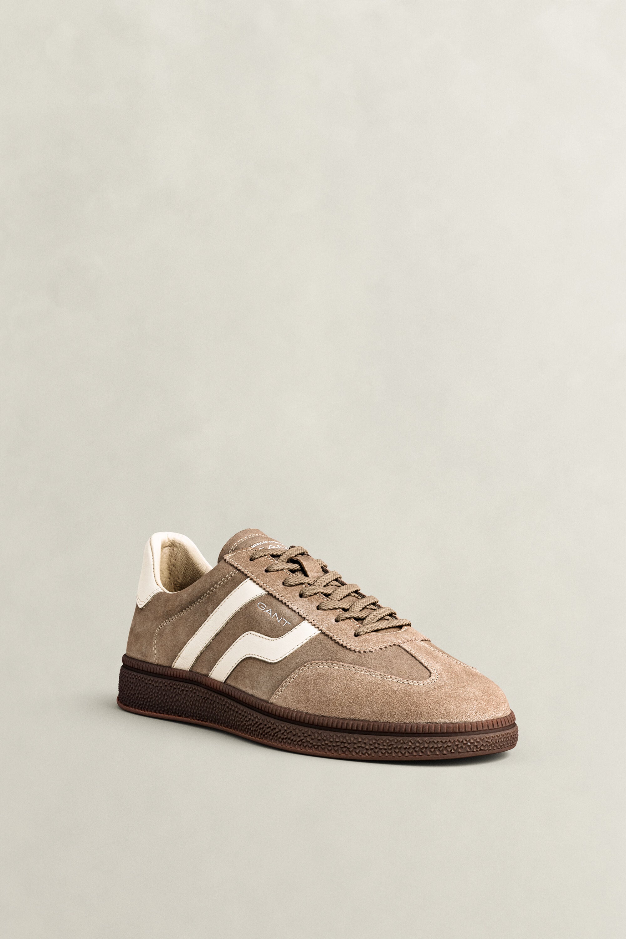 Cuzmo Sneaker aus Veloursleder