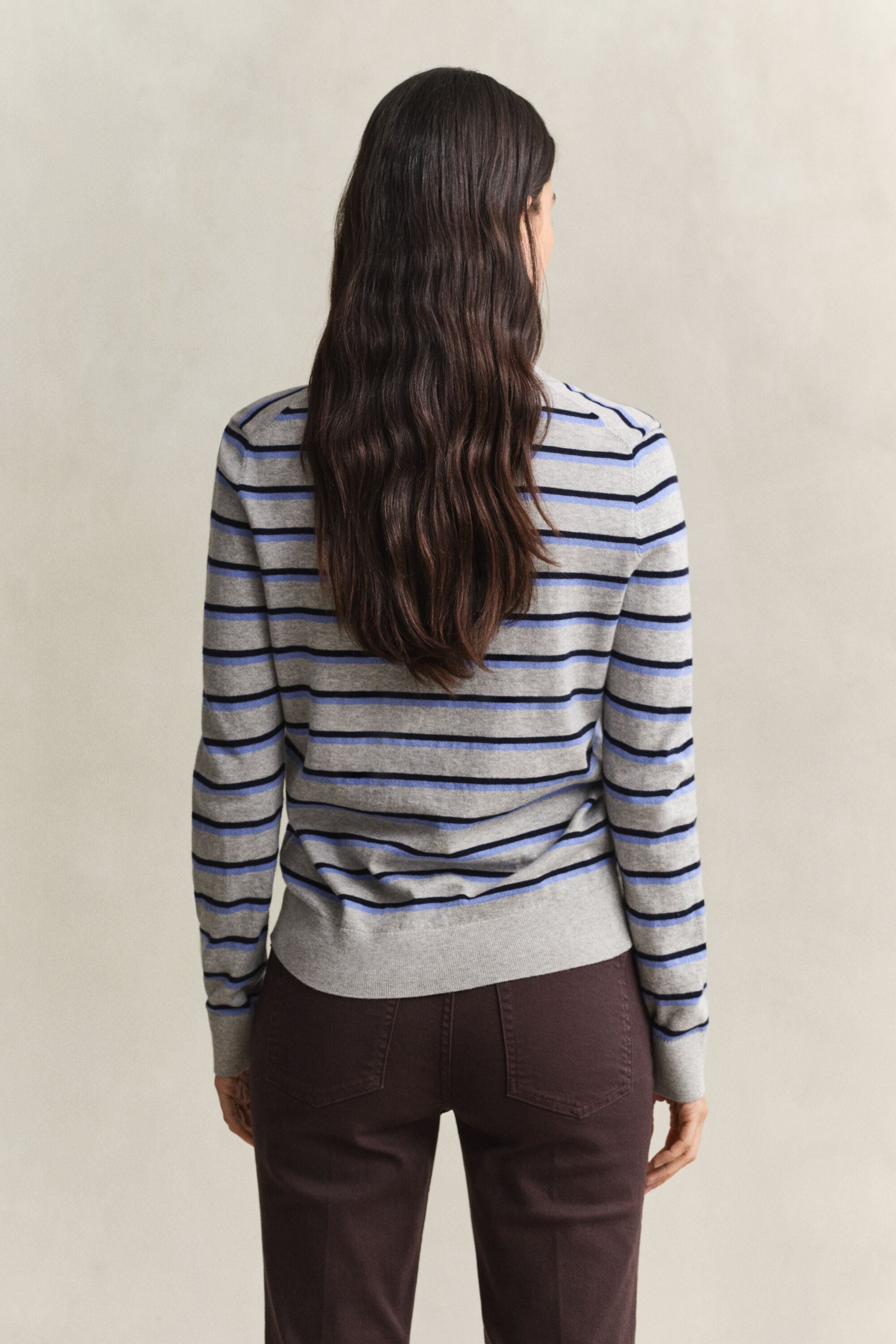 Gestreifter Feinstrickpullover