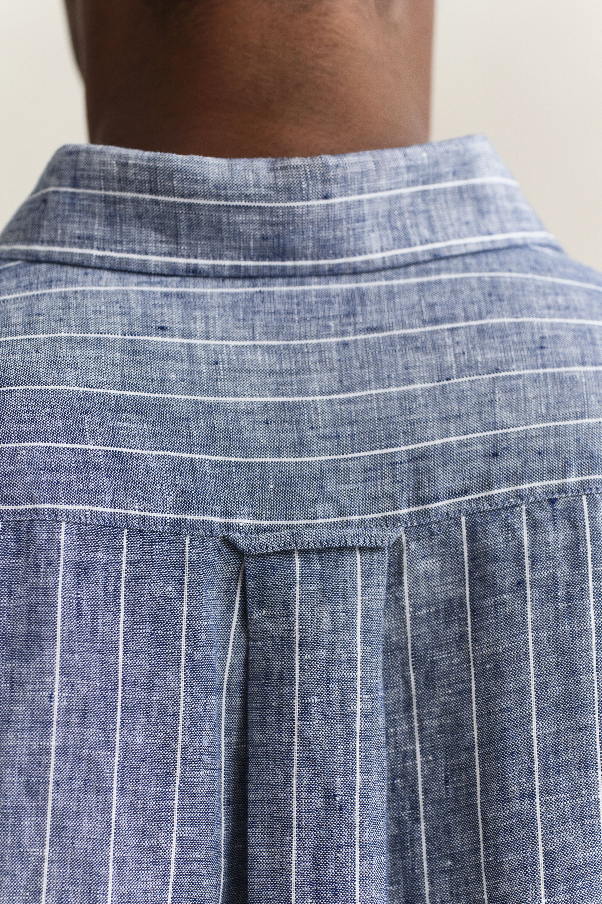 Gestreiftes Leinenhemd