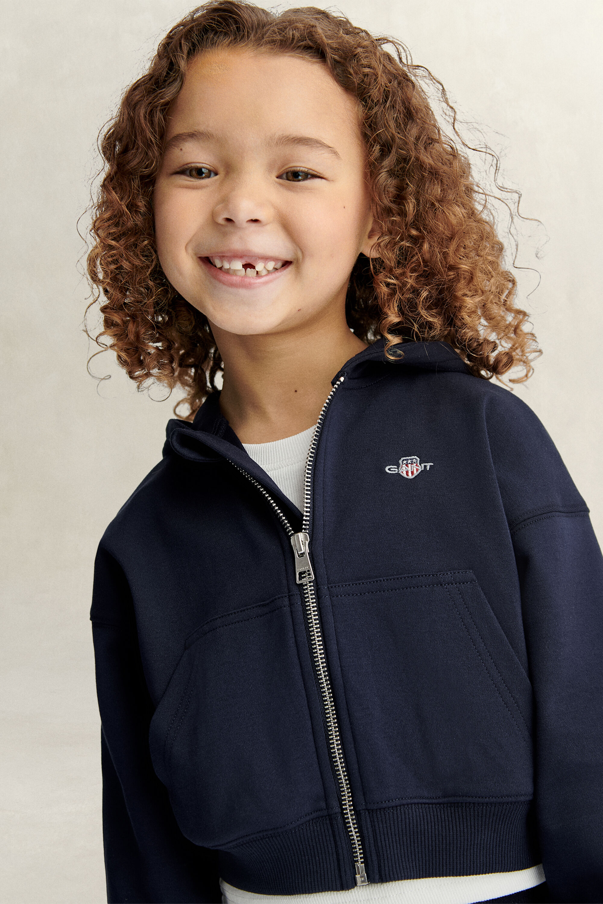 Girls Verkürzte Shield Sweatjacke