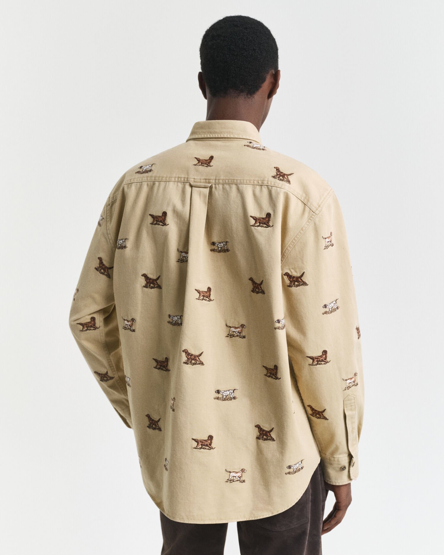 Relaxed Fit Twill Hemd mit Stickerei