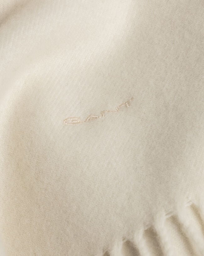 Einfarbiger Wollschal