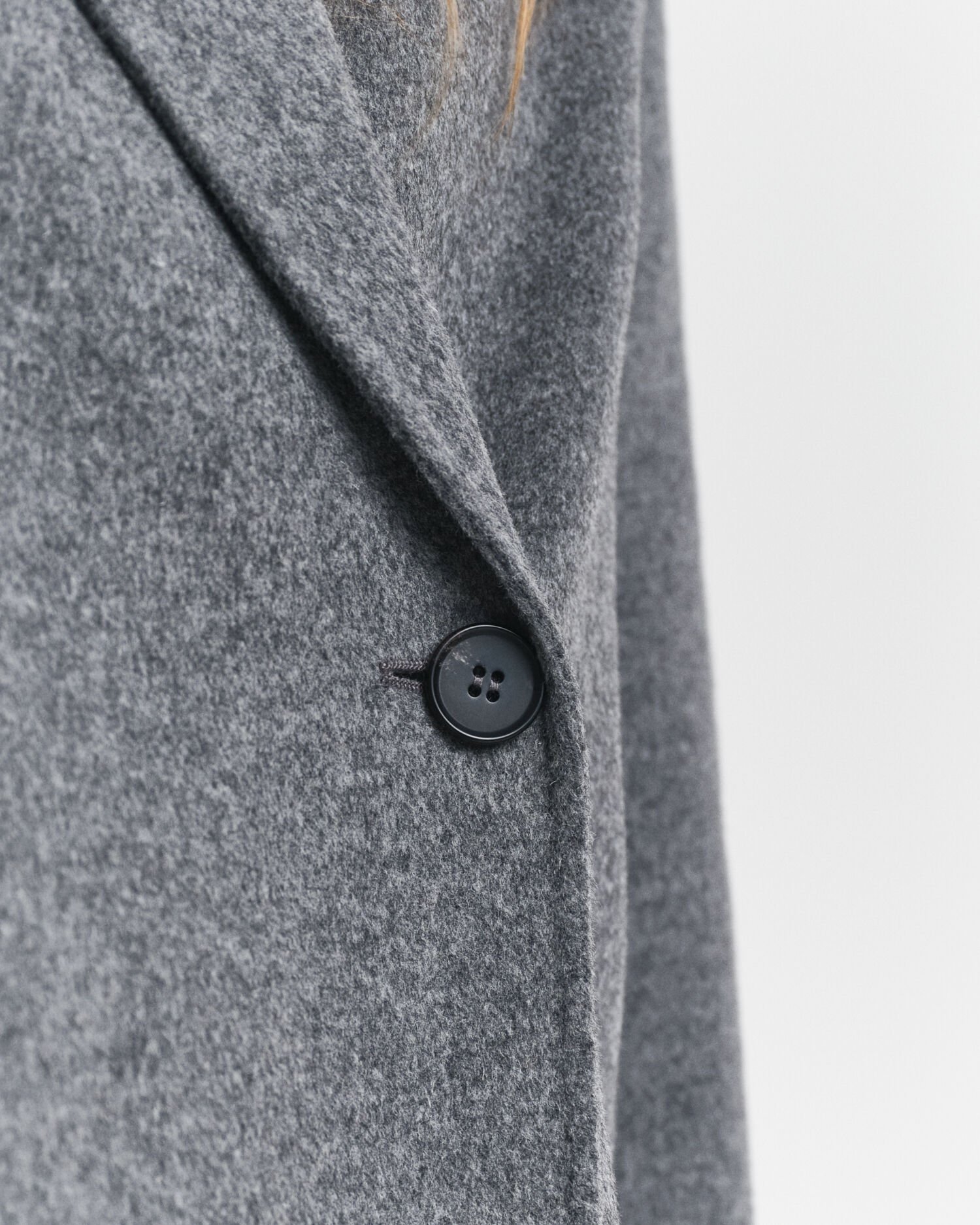 Handgenähte Jacke mit Gürtel