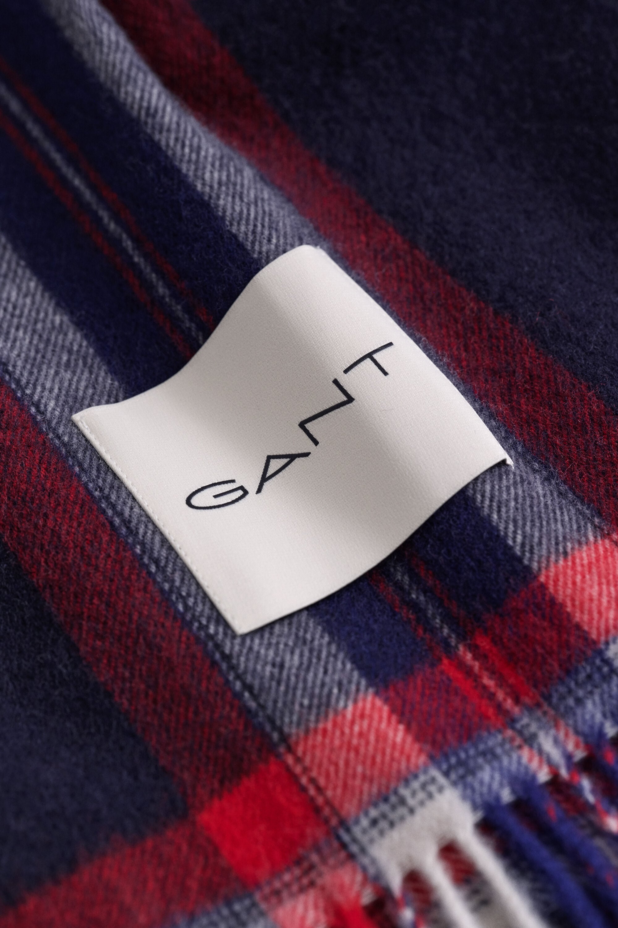Wollschal mit Tartan-Muster