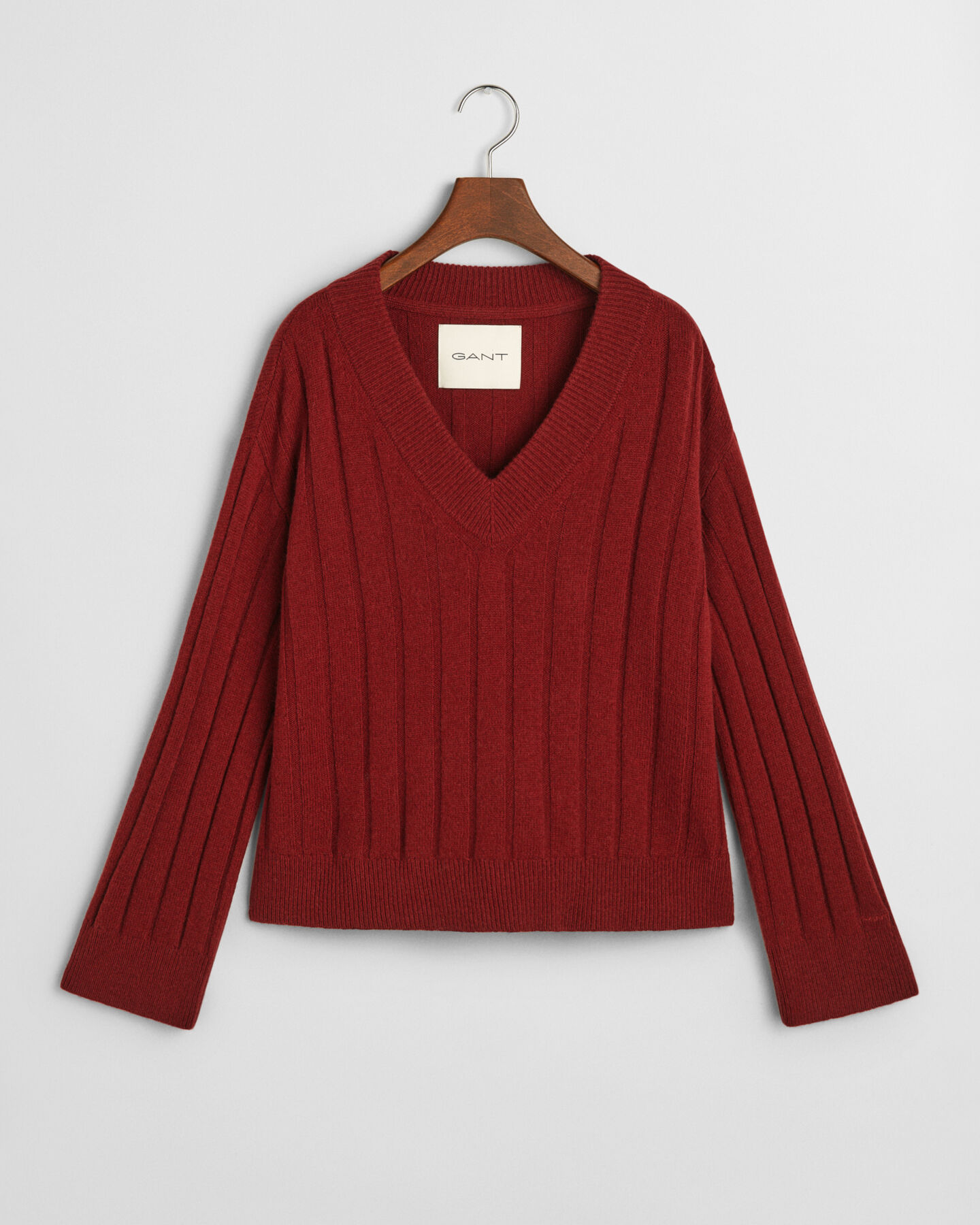 Breit gerippter V-Neck Wollpullover