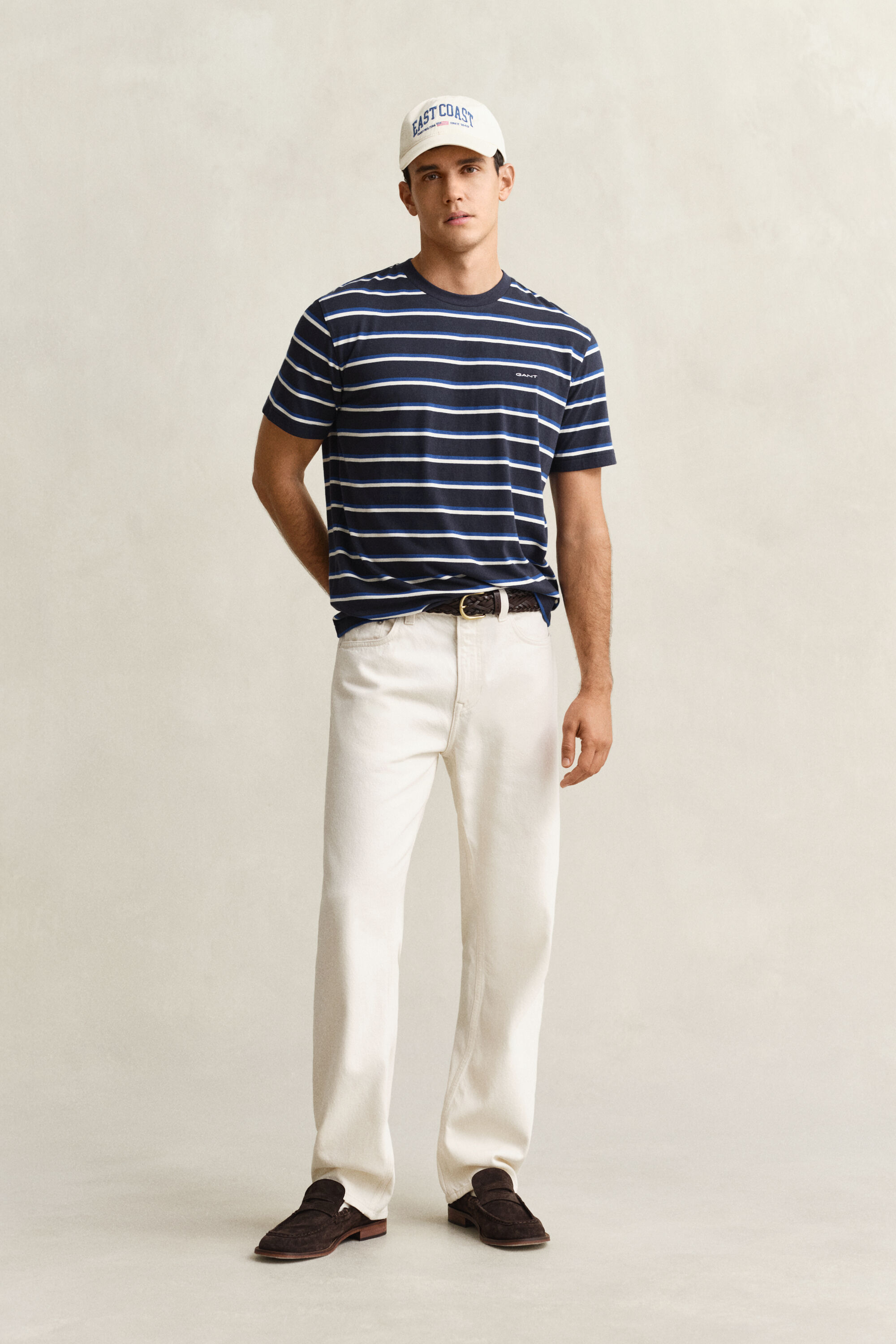 Bunt gestreiftes T-Shirt