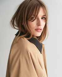 Kurzmantel mit Lederkragen