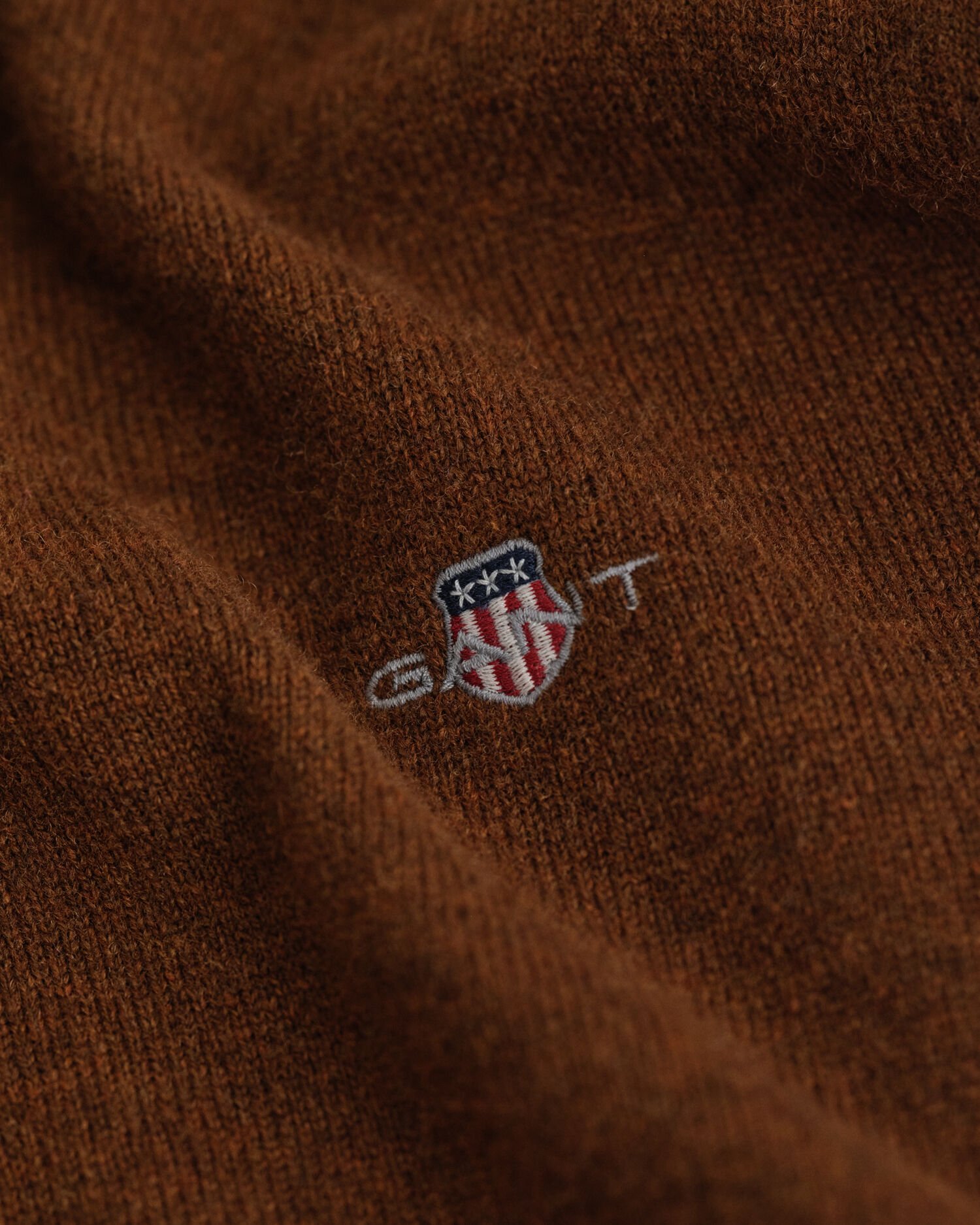 Superfine Lambswool V-Neck Pullover