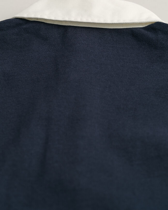 Rugger im Blockfarbendesign