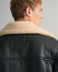 Schwere Shearling-Jacke