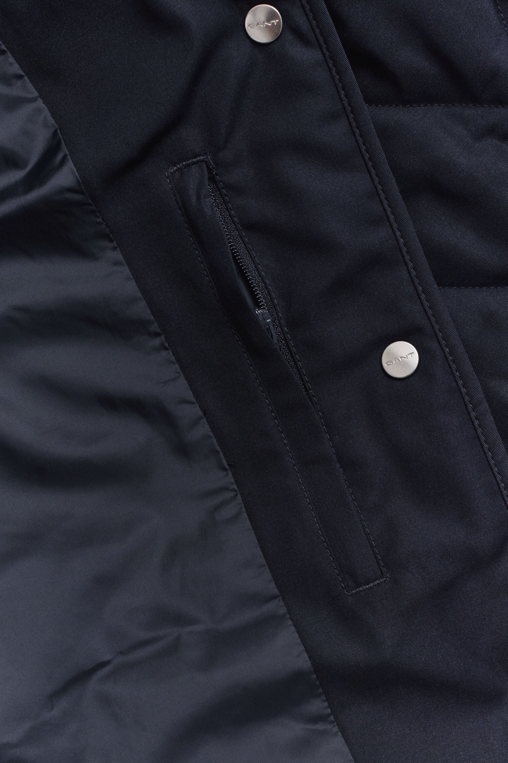 Taillierte Steppjacke