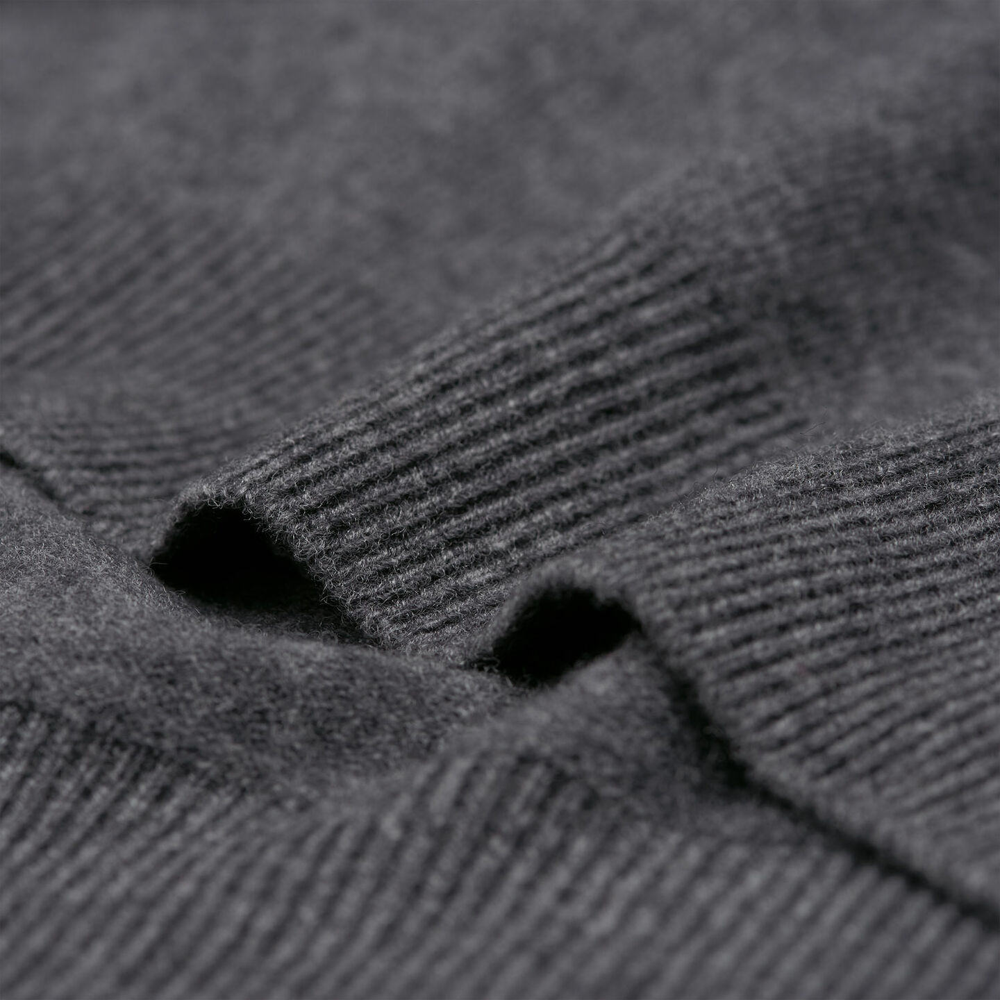 V-Neck Pullover aus Super Fine Lambswool
