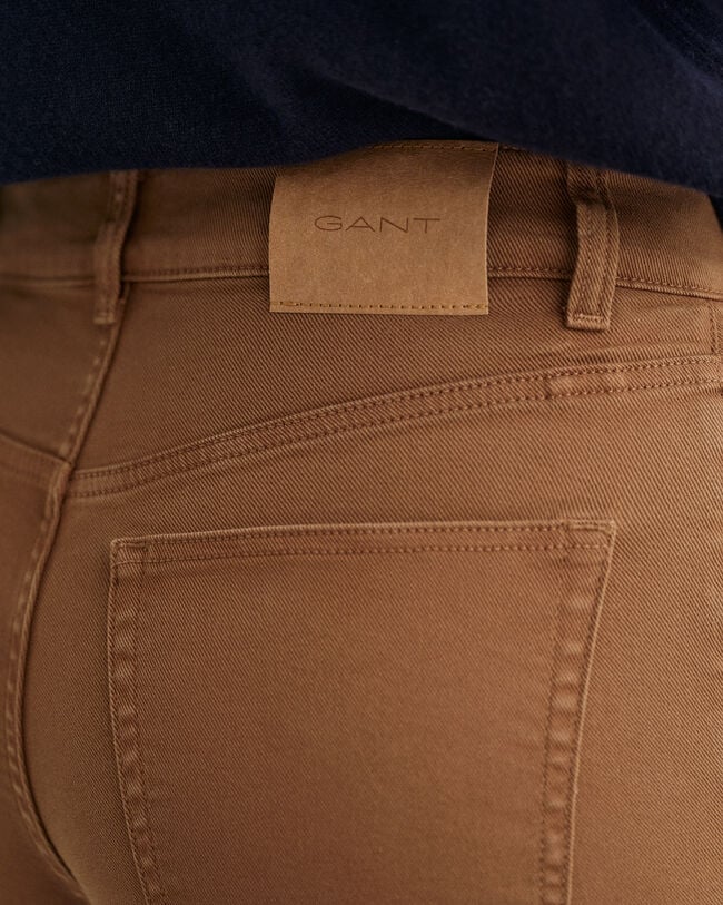 Color Jeans mit ausgestelltem Bein