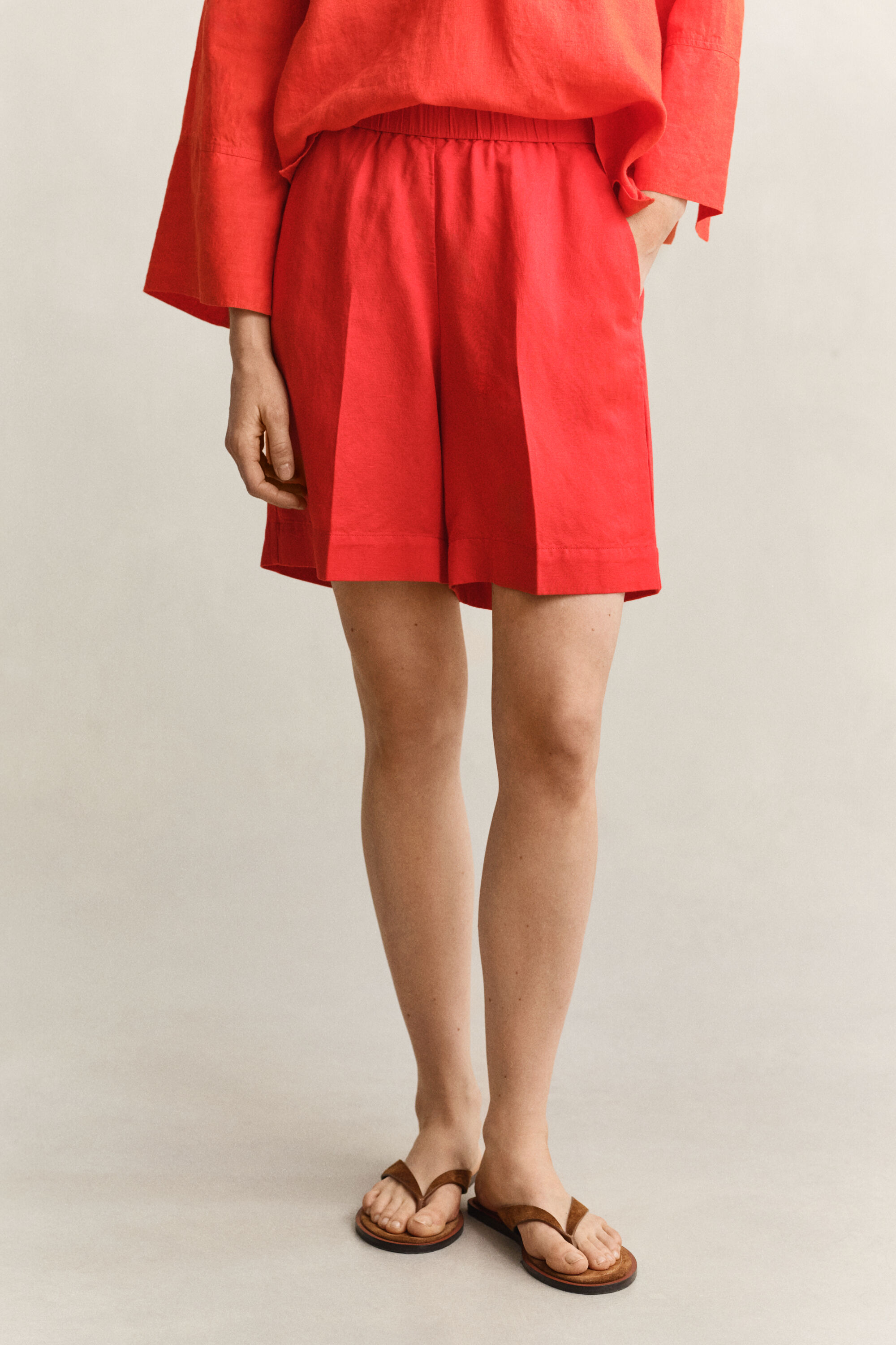 Shorts aus Leinenmix