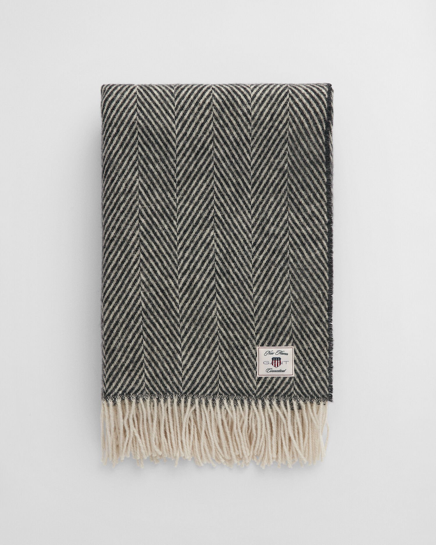 Wolldecke mit Fischgrätmuster