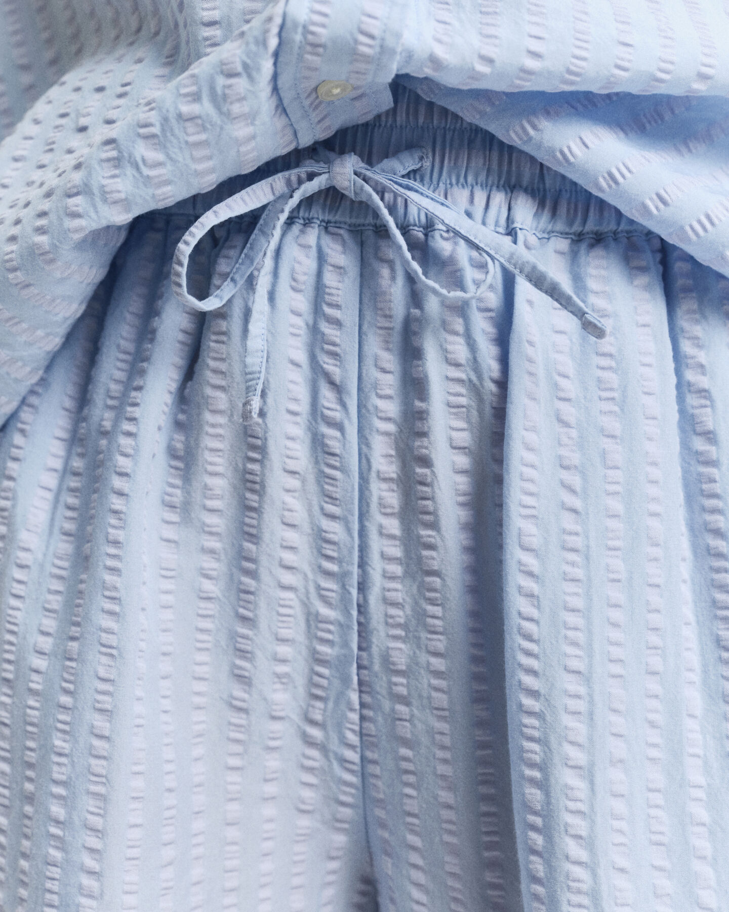 Tonal Seersucker Shorts mit Streifen