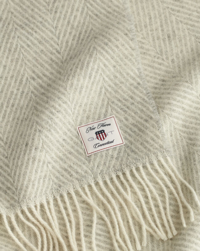 Wolldecke mit Fischgrätmuster