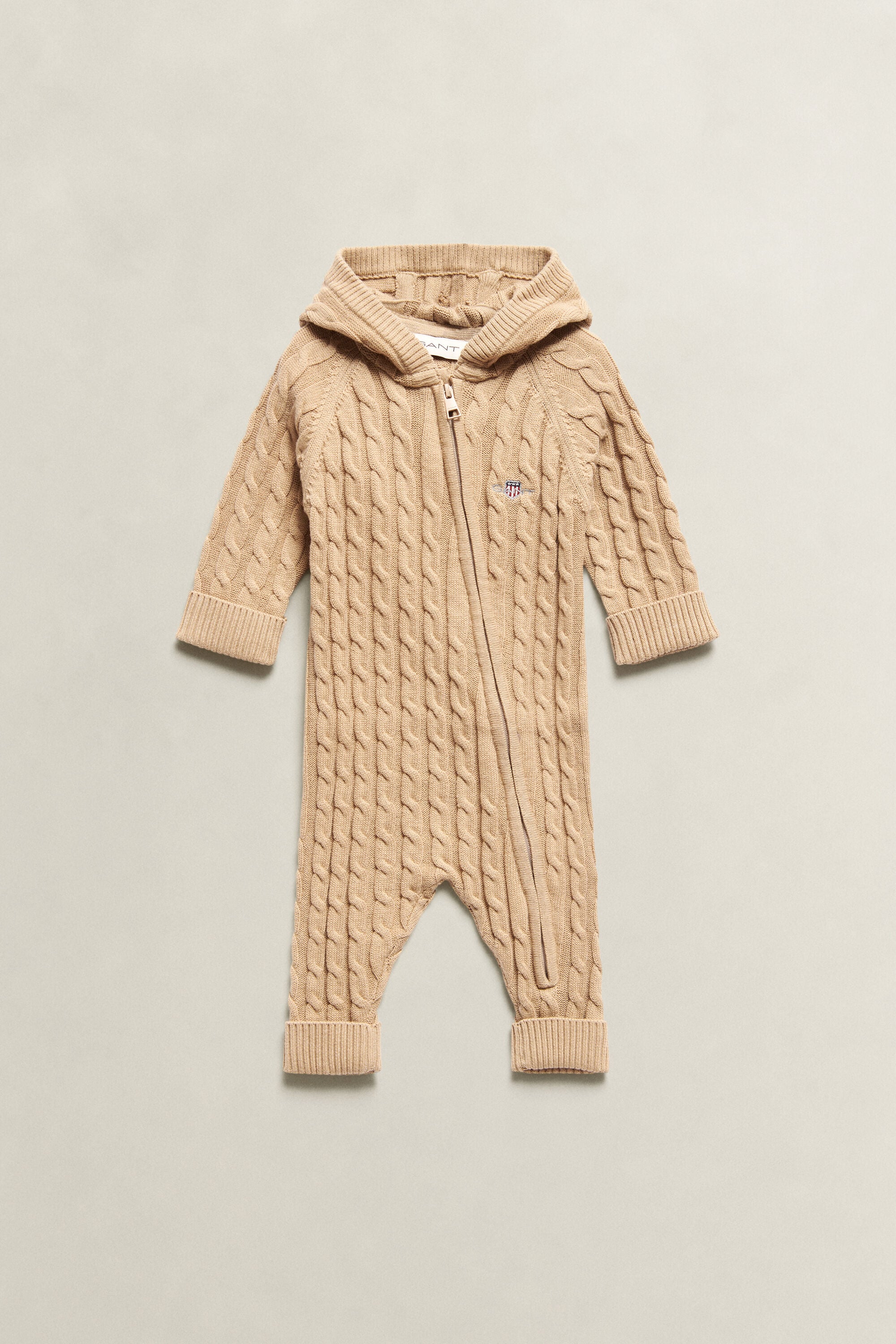 Baby Shield Schlafanzug mit Zopfmuster