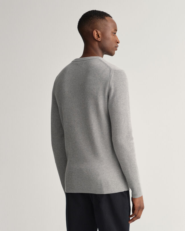 Rundhalspullover mit gerippter Struktur