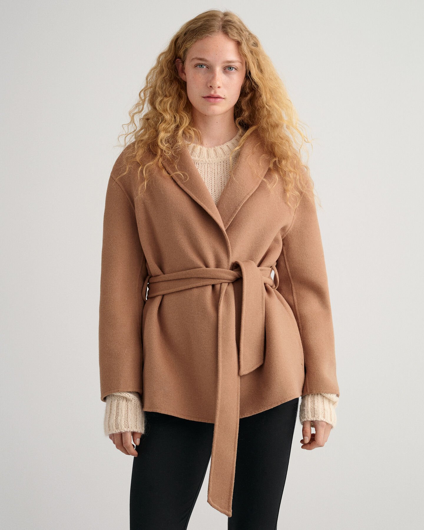 Handgenähter Blazer mit Gürtel