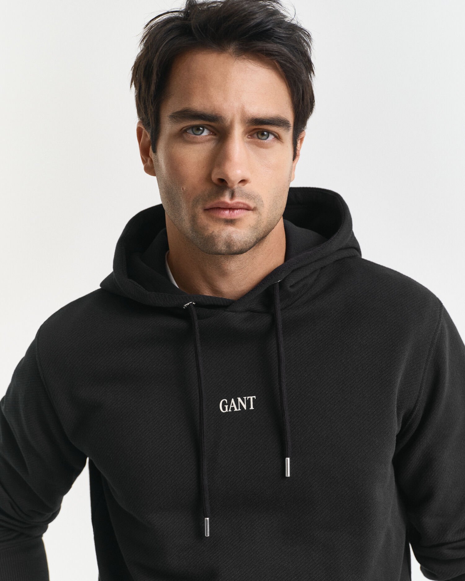 Hoodie mit kleiner Grafik