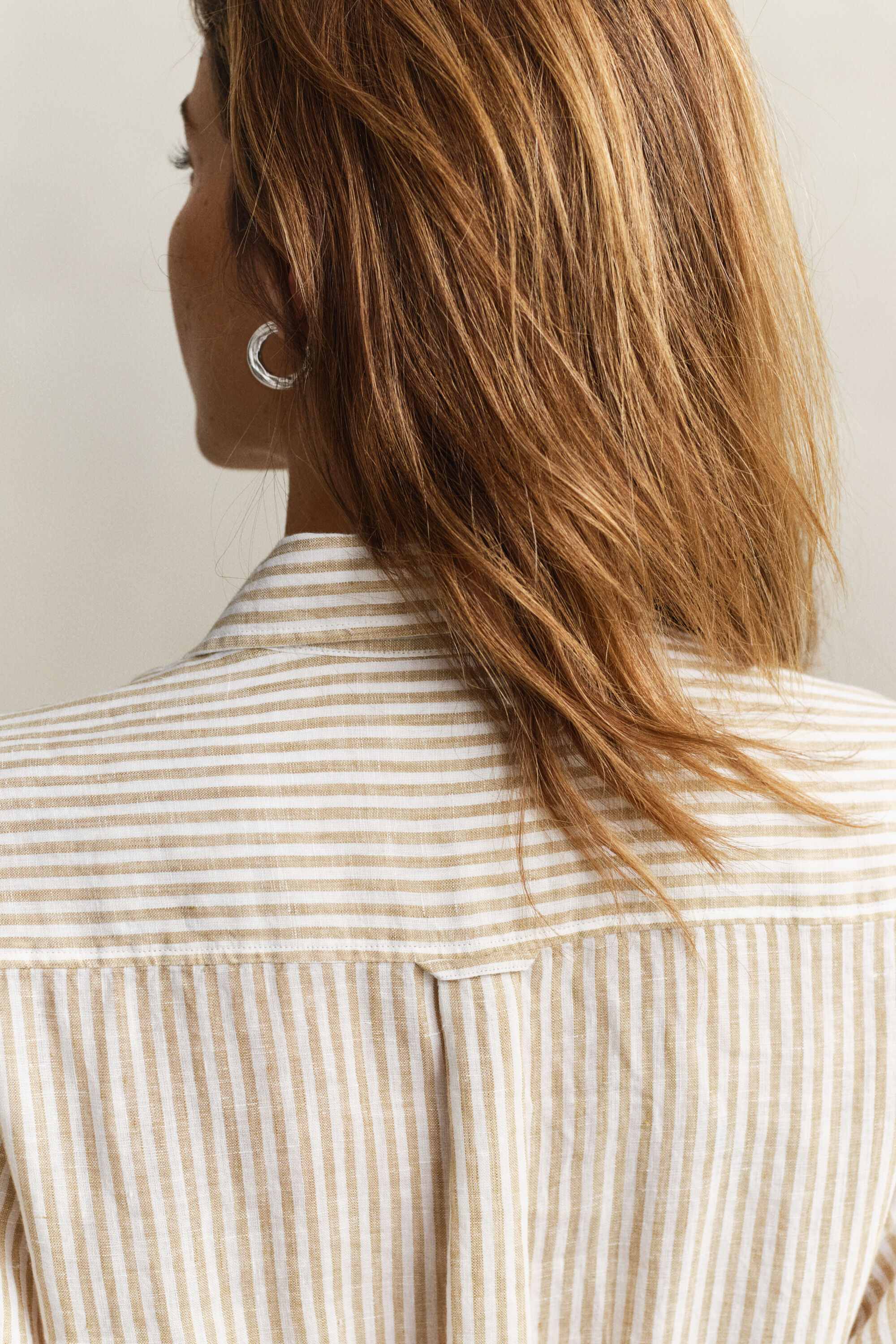 Gestreiftes Hemdblusenkleid aus Leinen