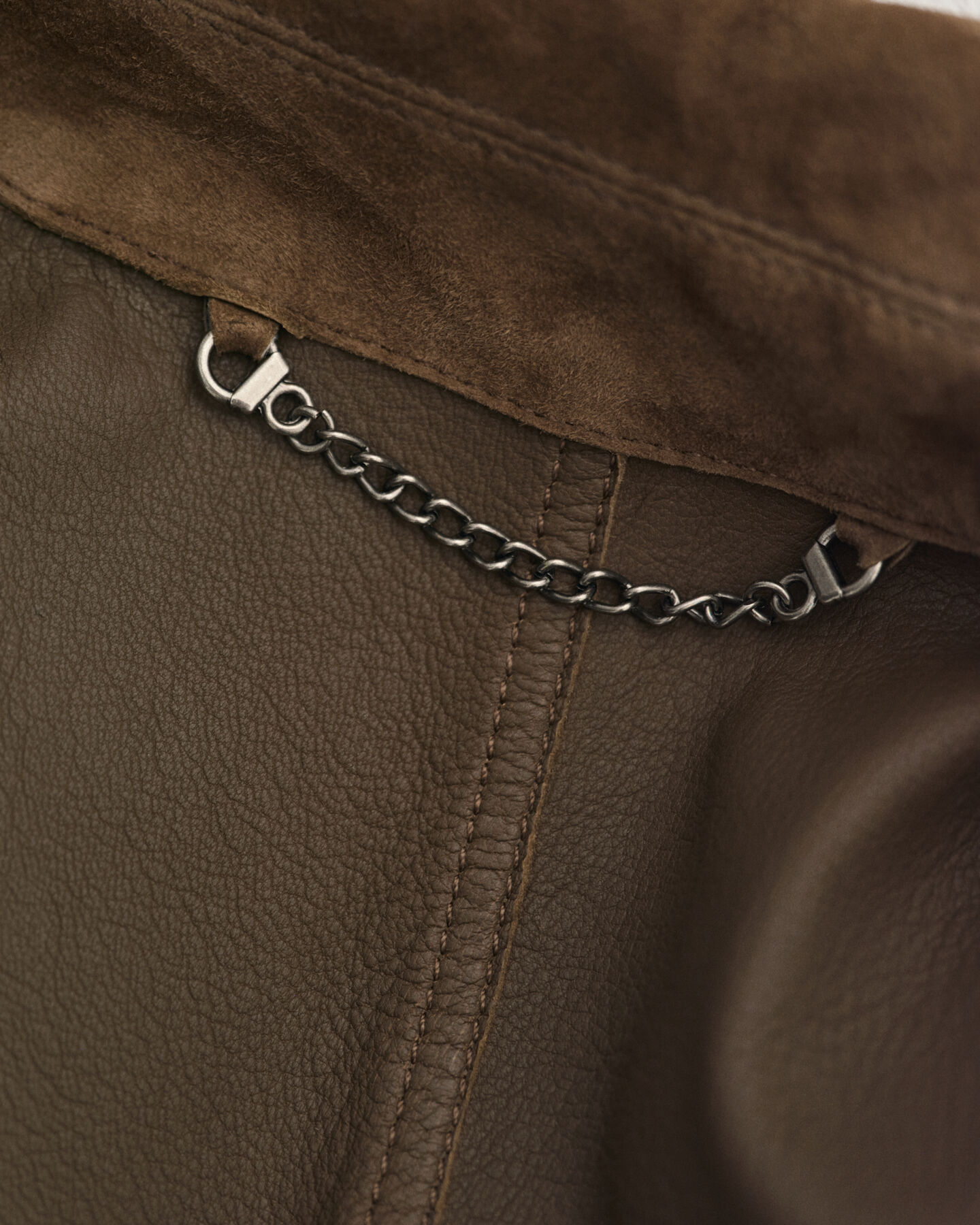 Fliegerjacke aus Veloursleder