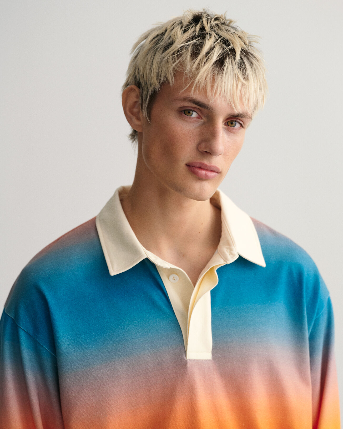 Rugger mit Farbverlauf