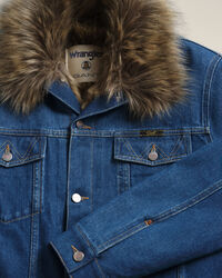 Wrangler x GANT Jeansjacke mit Kunstfell