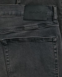 Extra Slim Fit Active Recover Jeans in Schwarz