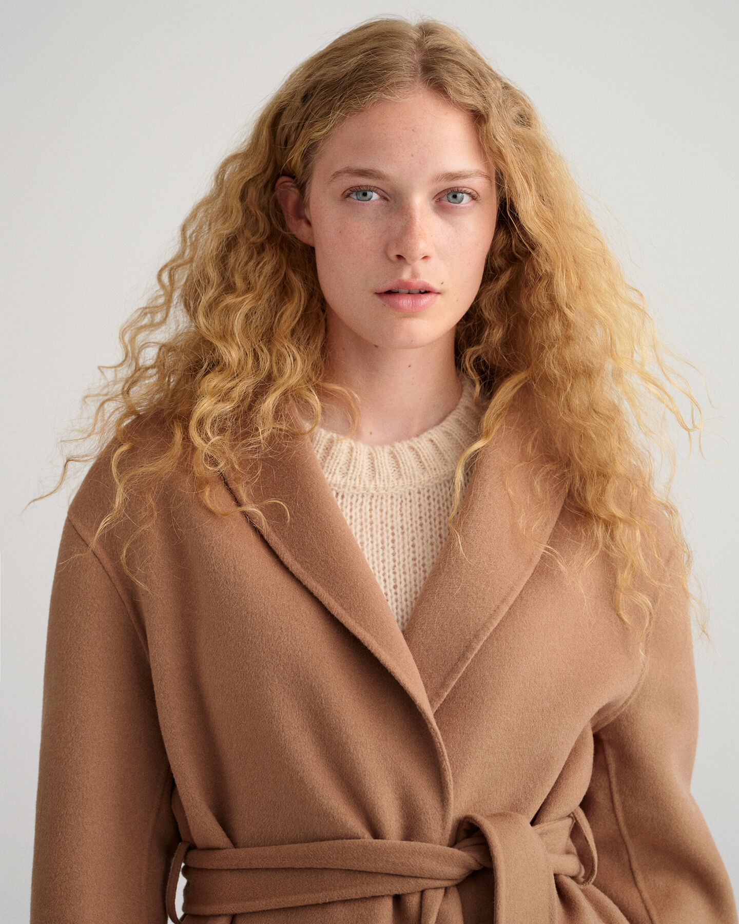 Handgenähter Blazer mit Gürtel