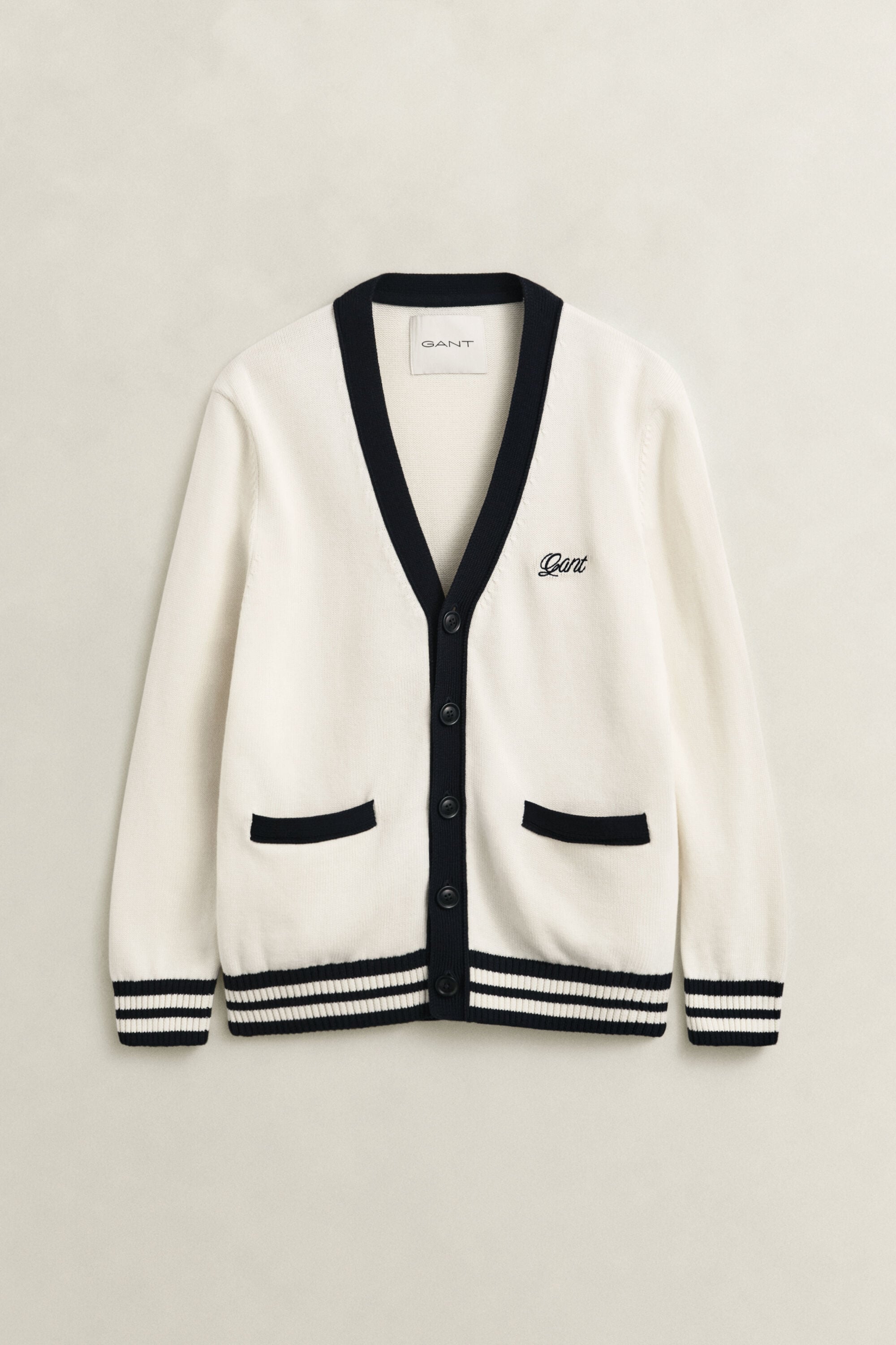 Geknöpfte V-Neck Strickjacke