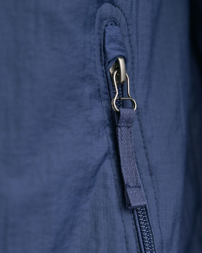 Packbarer leichter Windbreaker