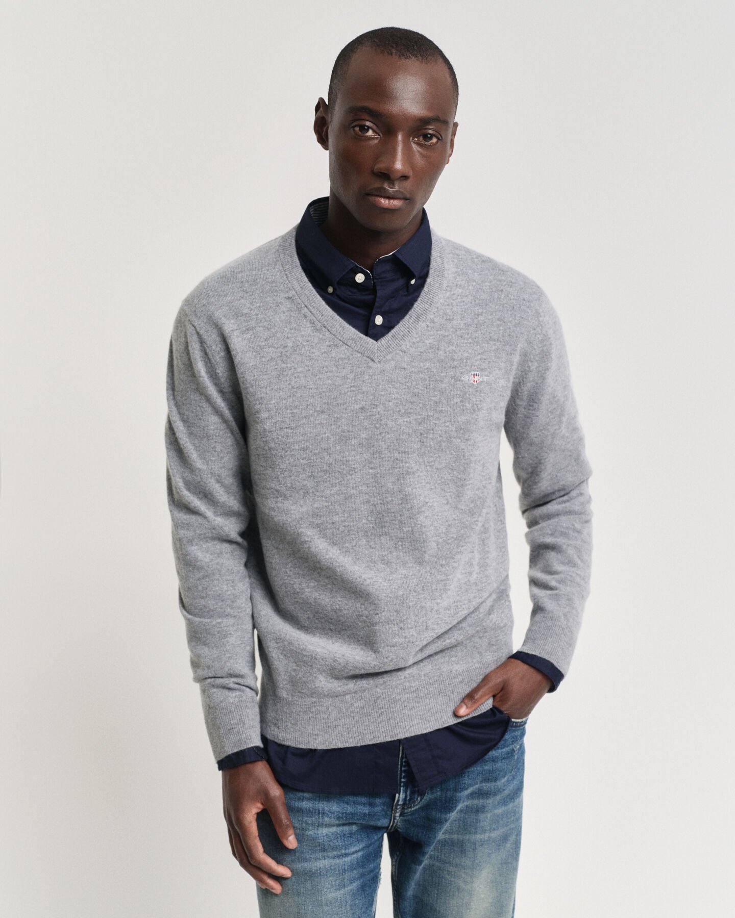 Seasonal Essential V-Neck Pullover aus Extra Fine Lambswool