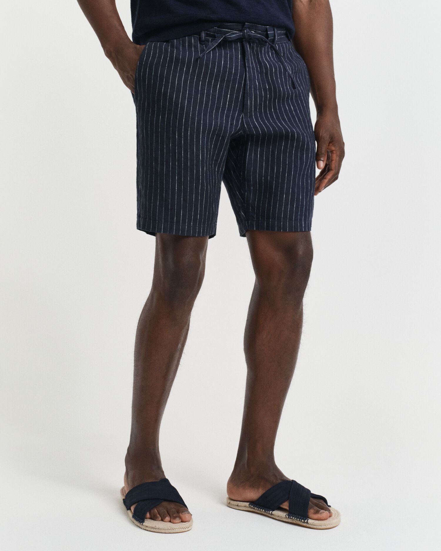 Regular Fit Pinstripe Leinen Shorts
