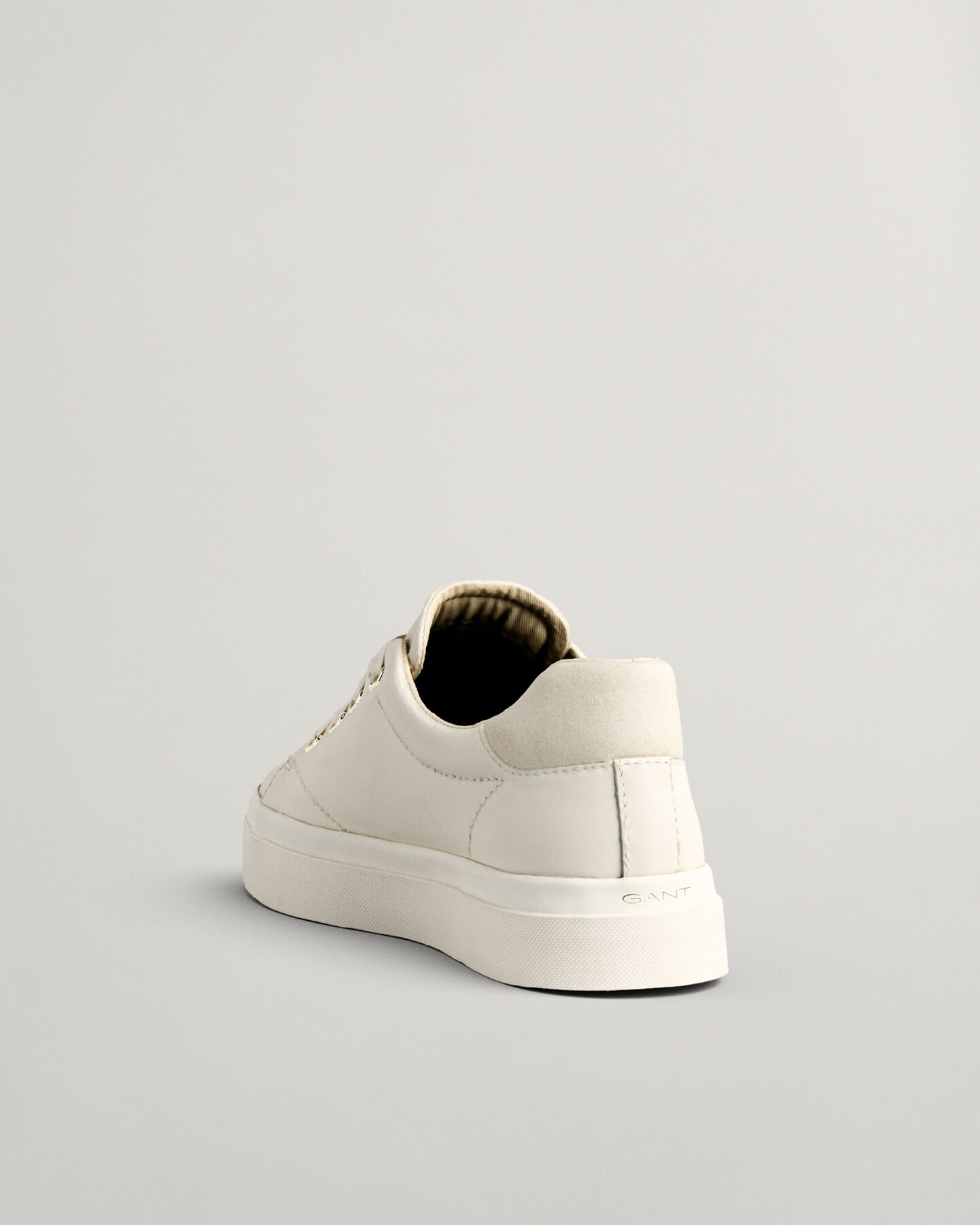 Avona Sneaker
