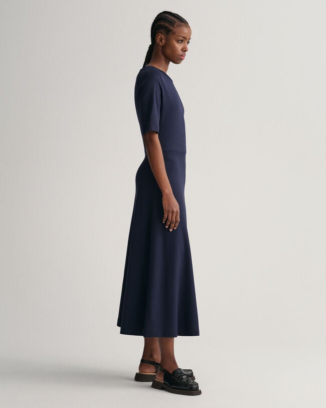 Ausgestelltes Kurzarm Rundhalskleid