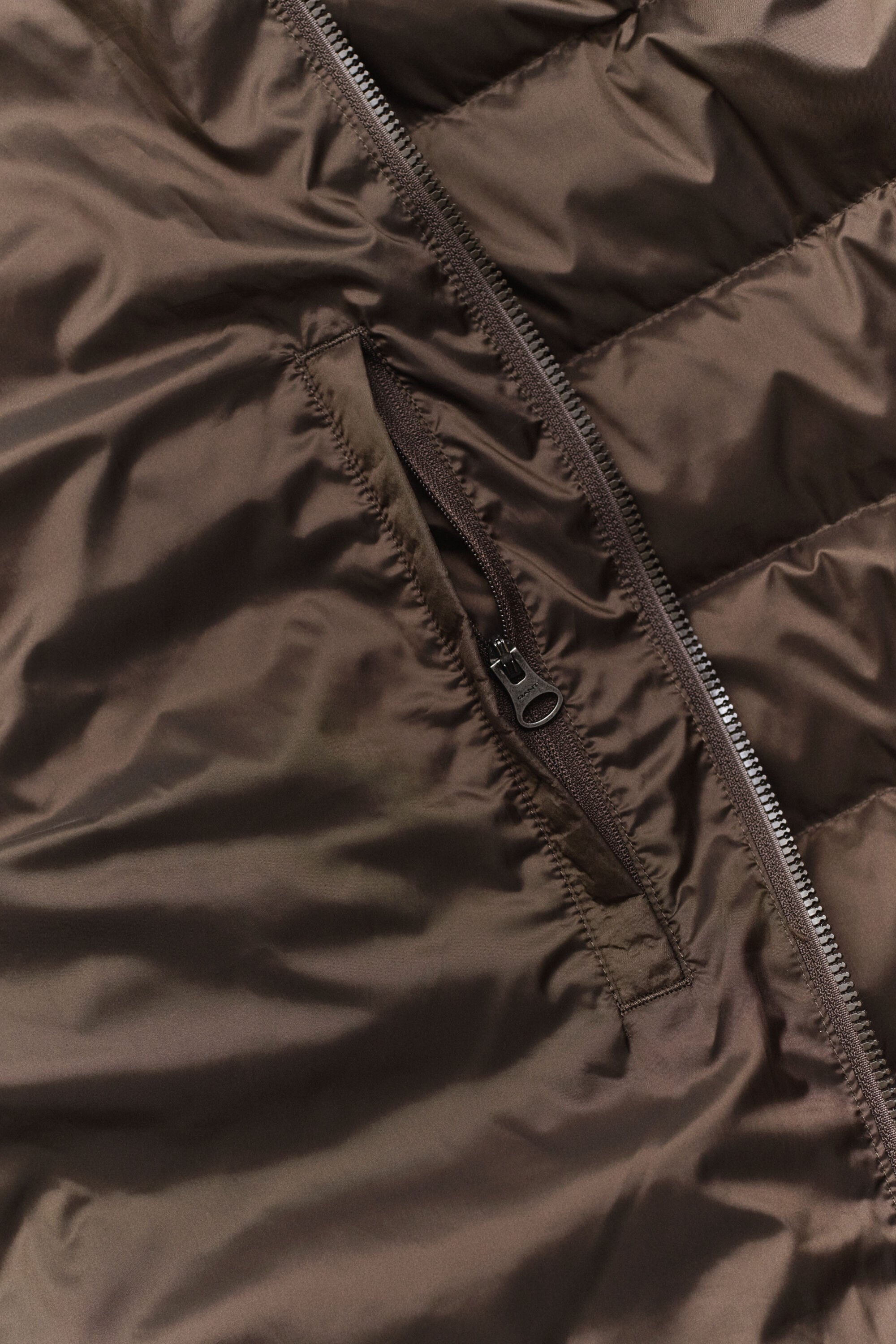 Leichte Daunenjacke