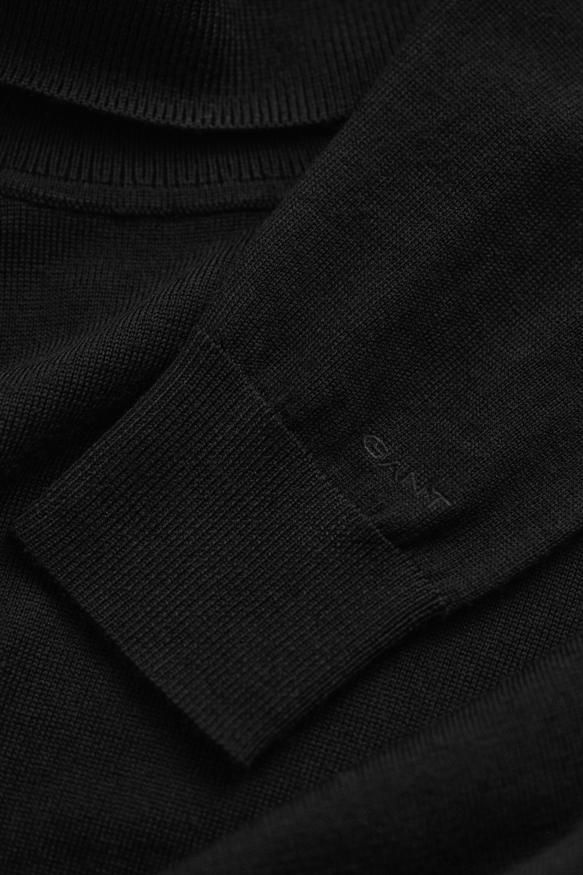 Rollkragenpullover aus extrafeiner Merinowolle