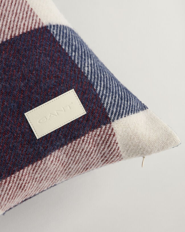 Kissenhülle mit Karomuster