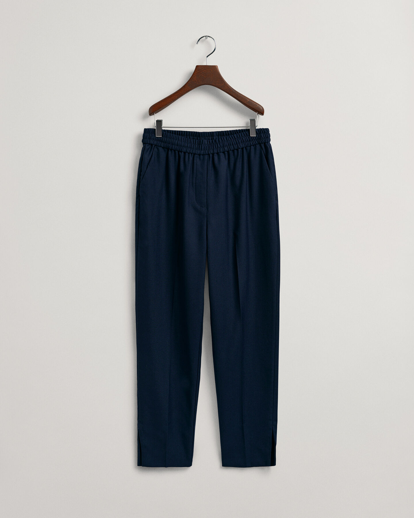 Pull-On Hose mit schmal zulaufendem Bein