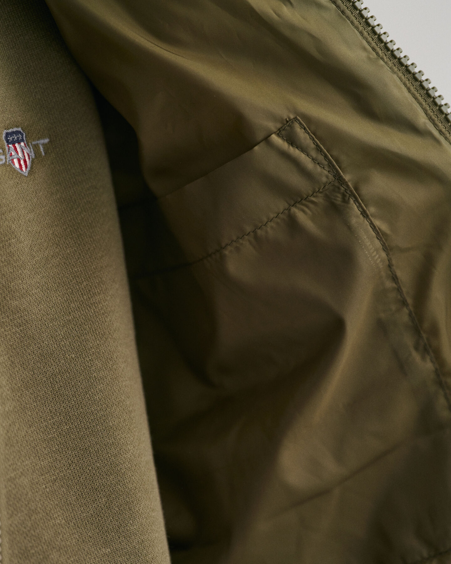 Leichte Steppjacke im Bomberstil