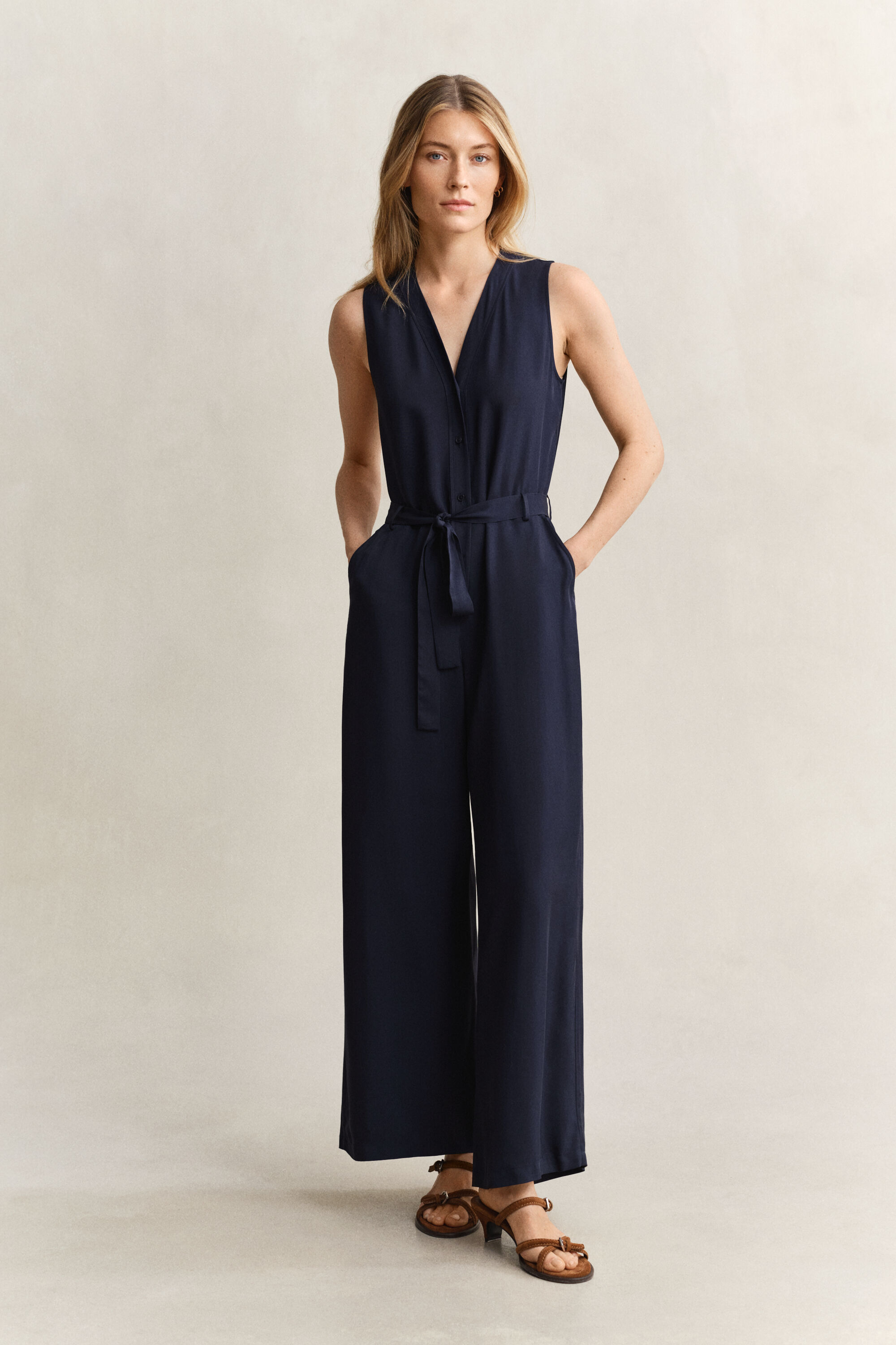 Twill Jumpsuit mit Gürtel