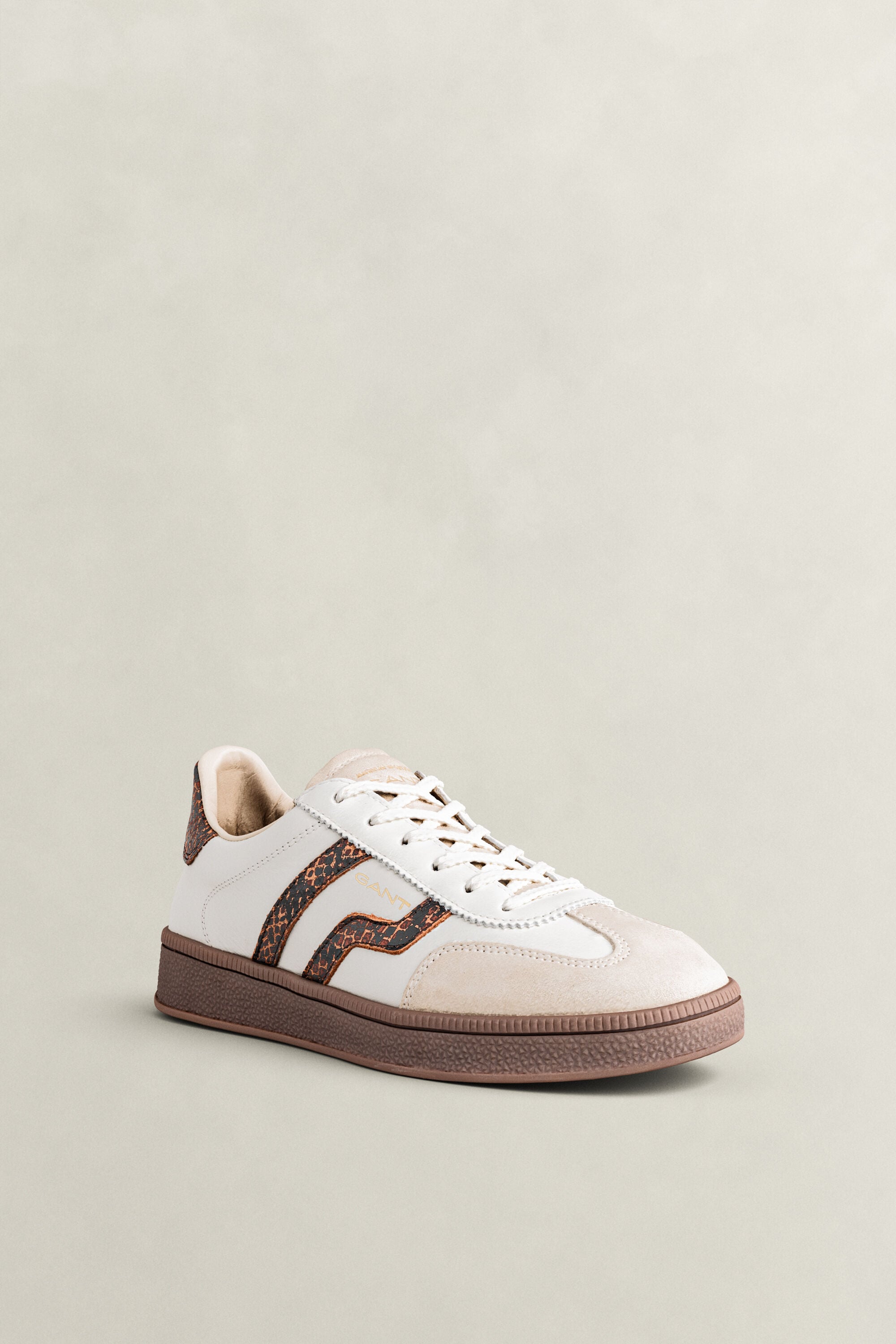 Cuzima Sneaker aus Veloursleder