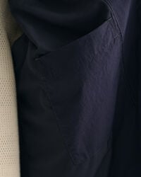 Leichte Kapuzenjacke