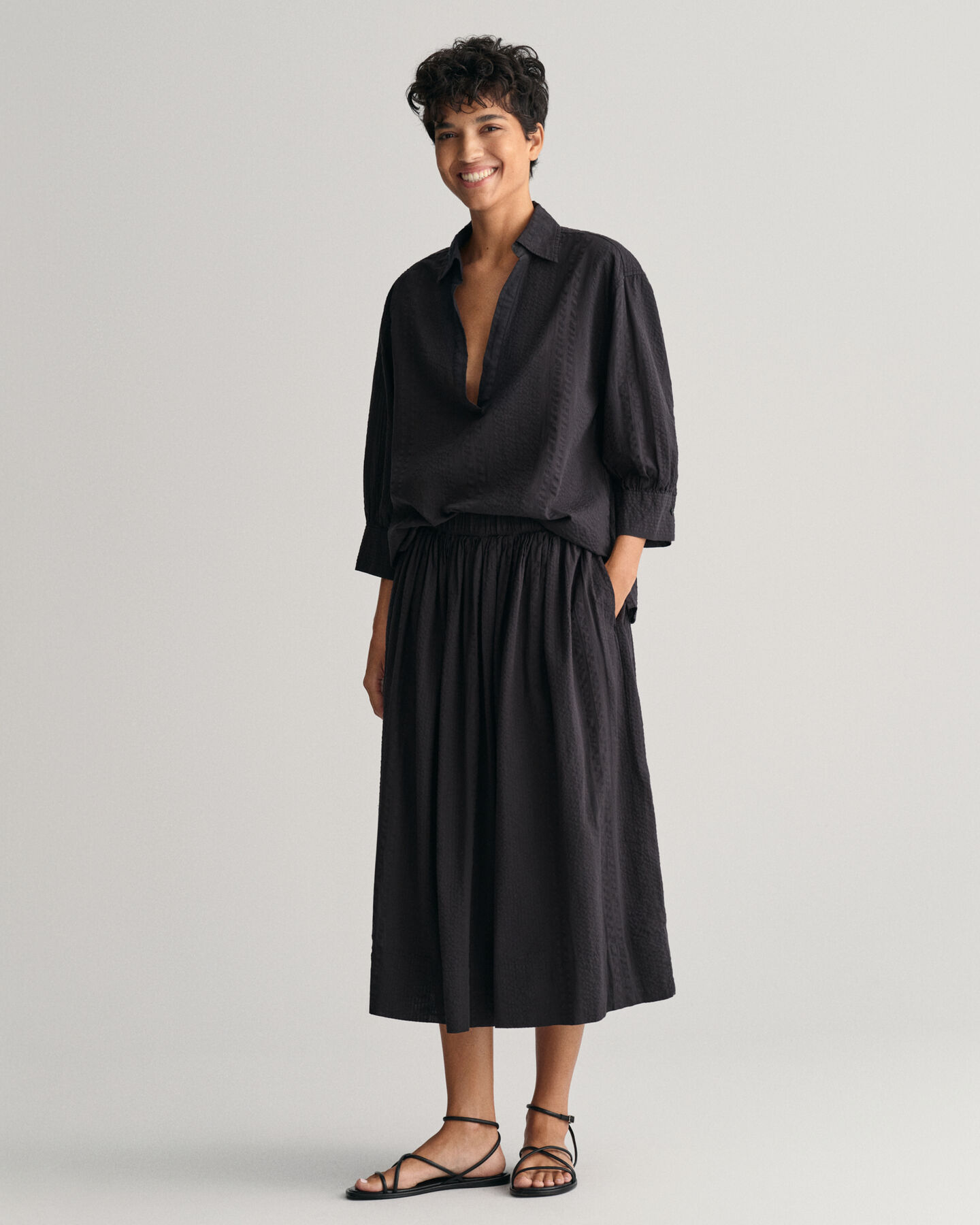 Seersucker Pull-On Rock mit Streifen