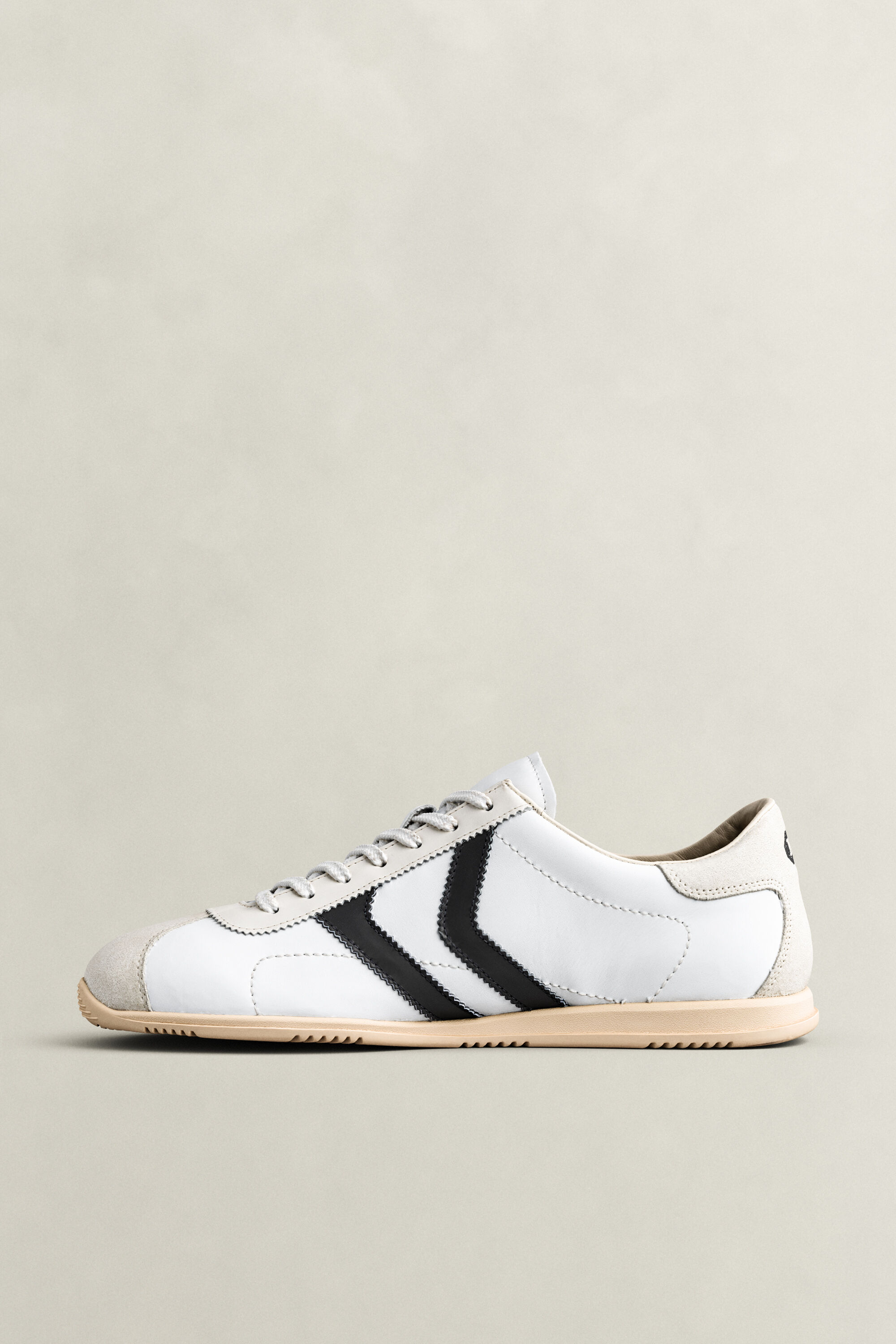Spearclub Sneaker aus Leder — WHITE