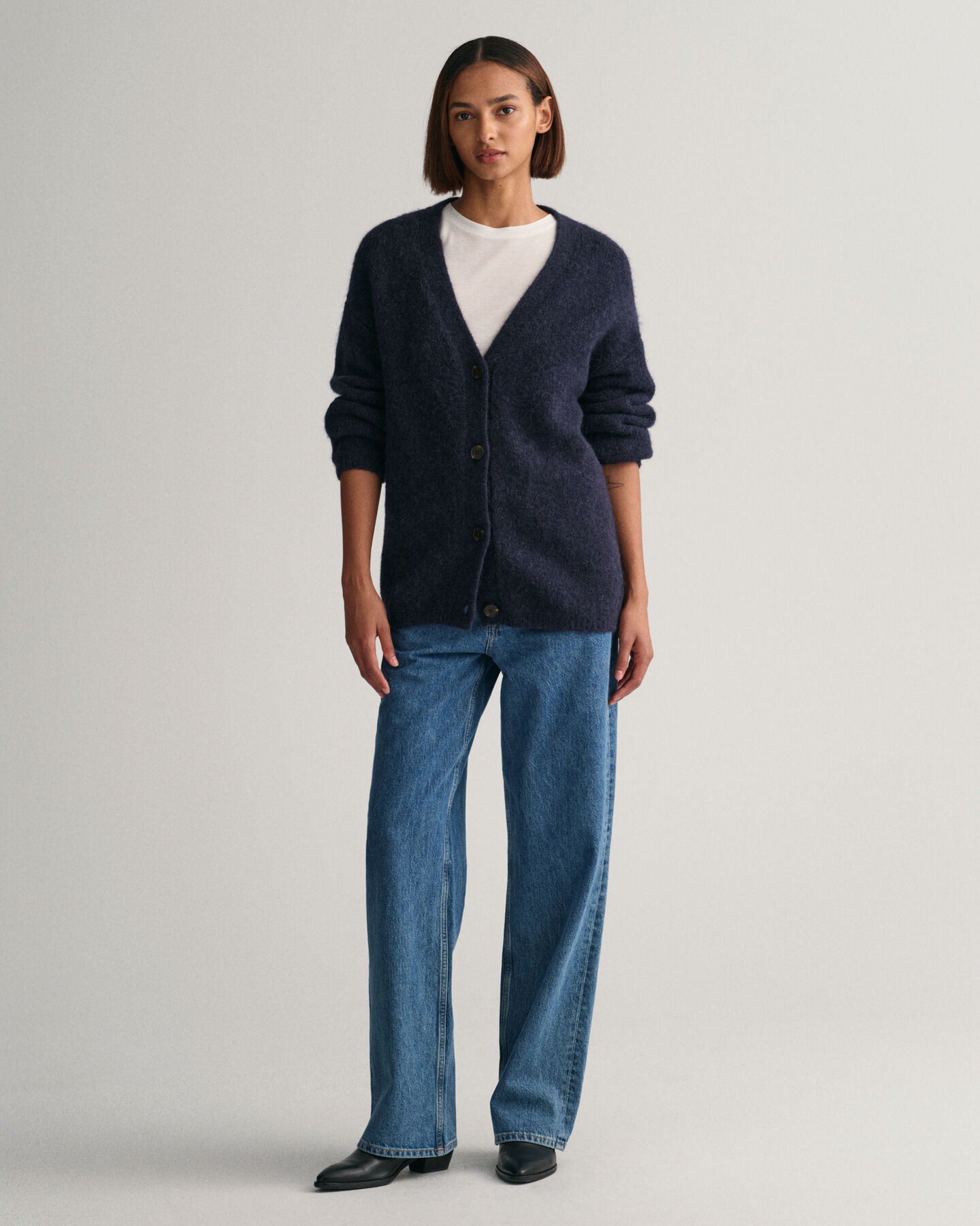 V-Neck Strickjacke mit haariger Struktur