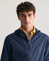 Packbarer leichter Windbreaker